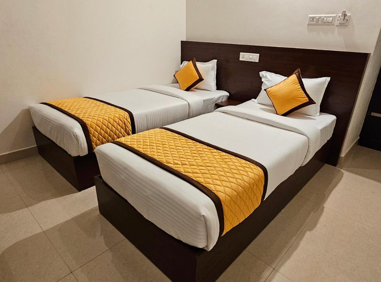 Blueway Residency Downtown Hotel Thiruvananthapuram Exterior foto