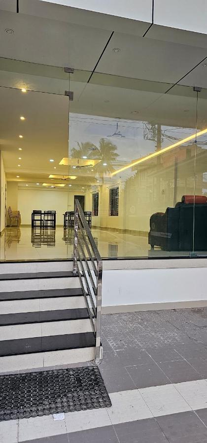 Blueway Residency Downtown Hotel Thiruvananthapuram Exterior foto