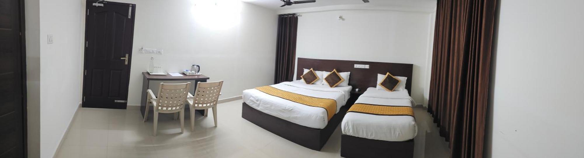 Blueway Residency Downtown Hotel Thiruvananthapuram Exterior foto