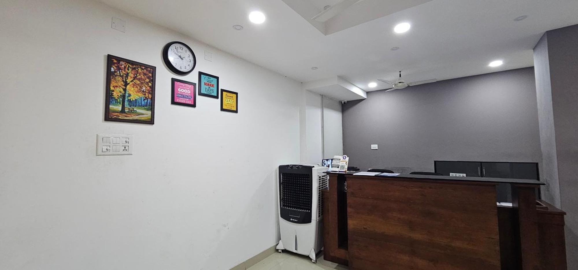 Blueway Residency Downtown Hotel Thiruvananthapuram Exterior foto